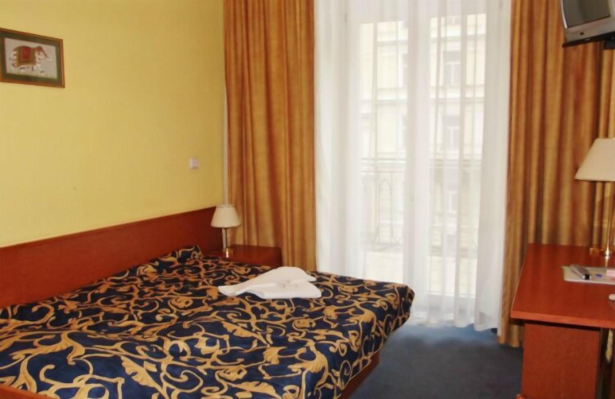 Hotel Modena Karlsbad Buitenkant foto